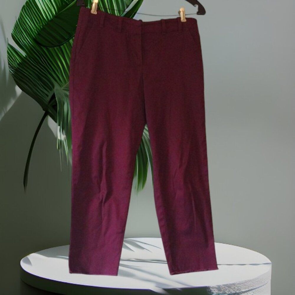 Talbots Burgundy Cropped Pants. Size 4 Petite. Distressed Hem. Capri.